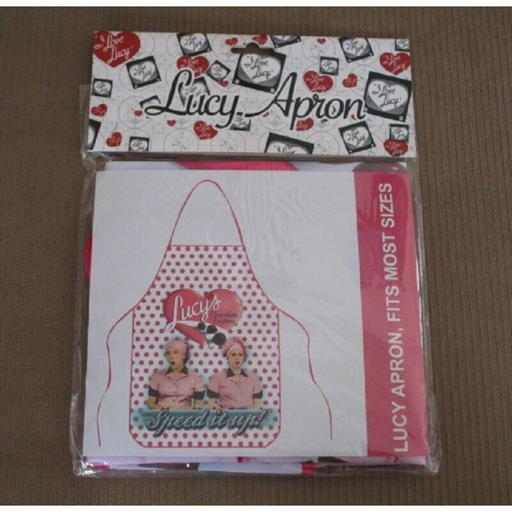 New I Love Lucy Apron Kitchen Cooking Gift Chocolate Factory Lucille Ball Oven - Picture 4 of 4